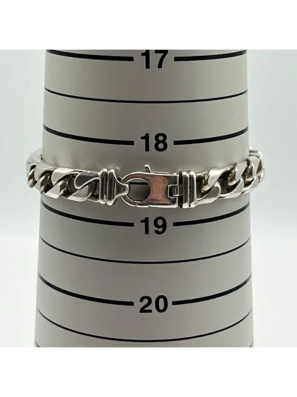 Tiffany & Co Lob Star Clasp Chain Bracelet